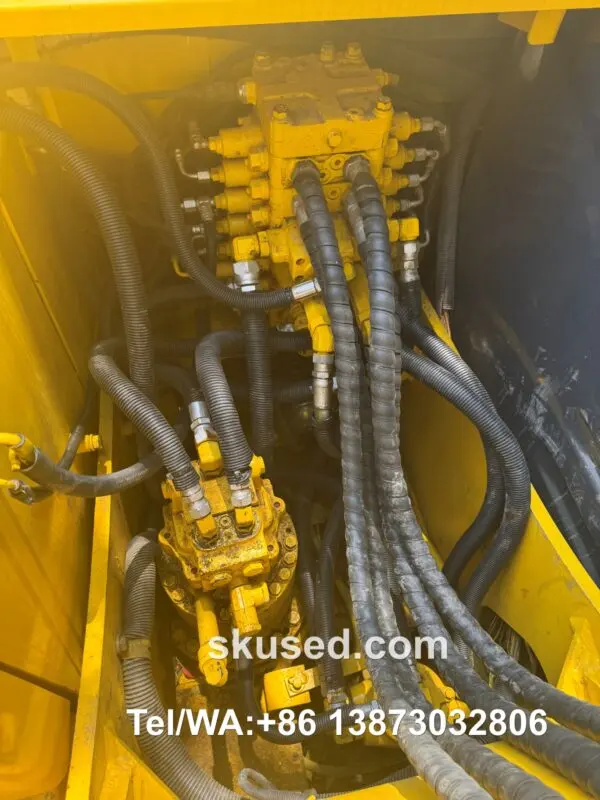 Used Komatsu PC130 Excavator Valve