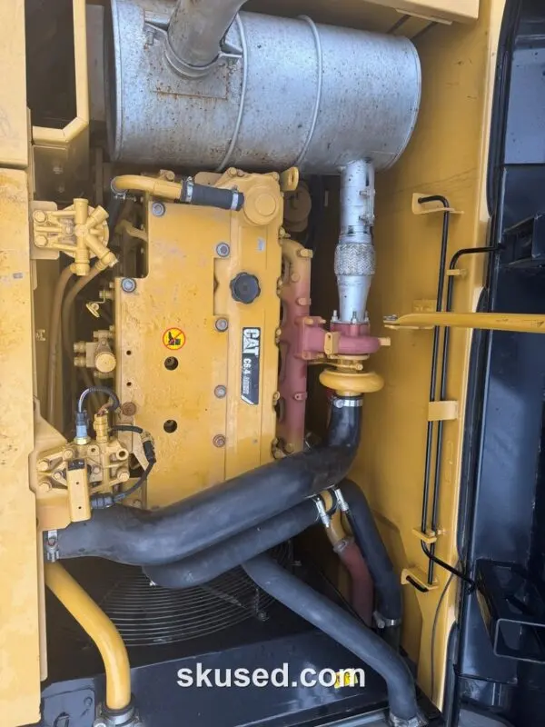 Used CAT 320D2 Excavator-engine