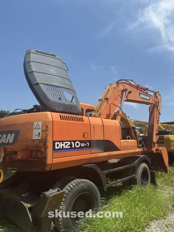 DOOSAN-DH210W-7-WHEELEXCAVATOR-skused