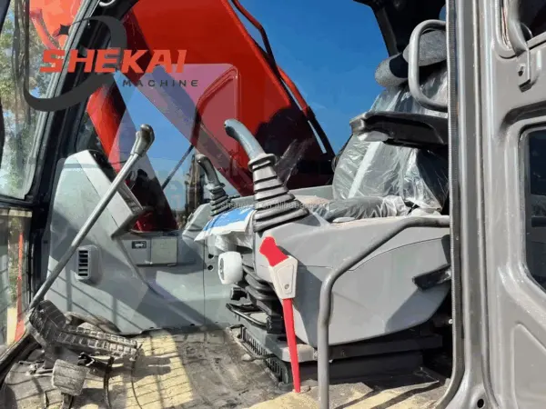 Used DOOSAN DX225 Excavator-driverroom
