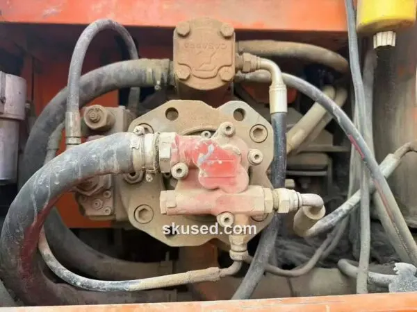 used-doosan-dh150-excavator-motor