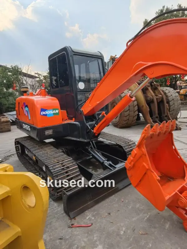 used-doosan55-excavator
