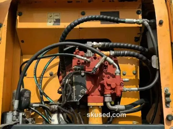 used-210-9w-wheelexcavator-pump