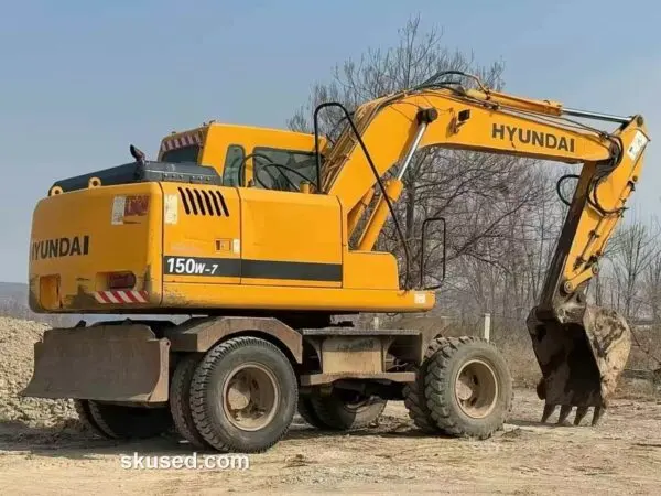 Hyundai-150W-7-WheelExcavator