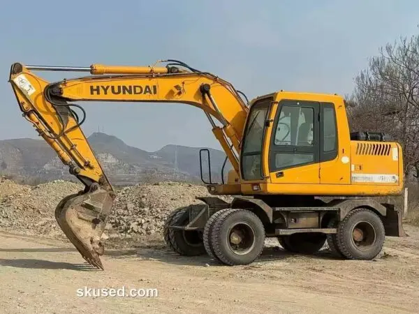 Hyundai-150W-7-WheelExcavator
