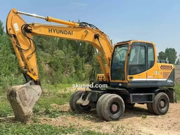 Hyundai-150W-9-WheelExcavator