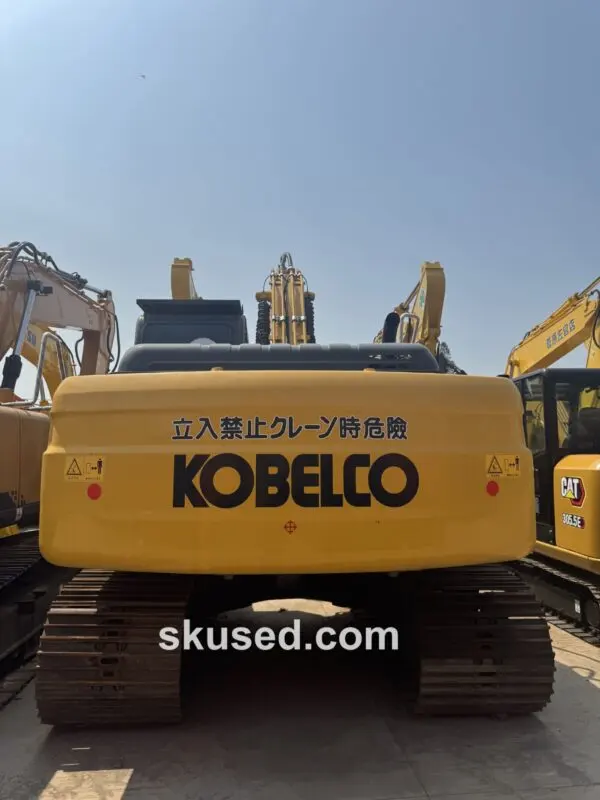 Kobelco-SK200D-Excavator-BACK