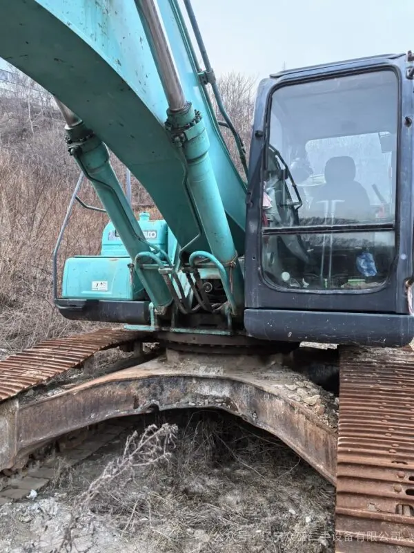 Kobelco-sk200super8-BASE