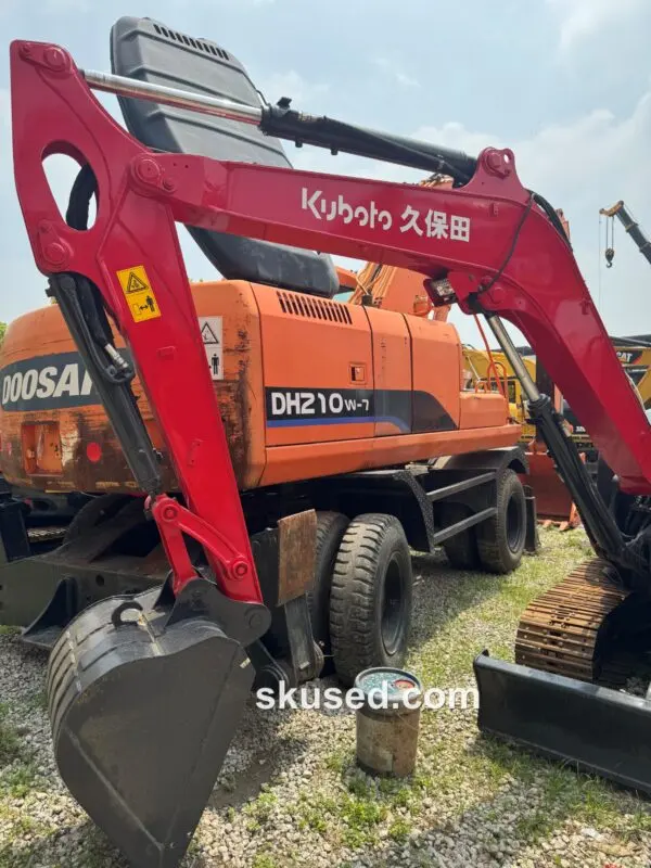Kubota-163-MiniExcavator-LEFT