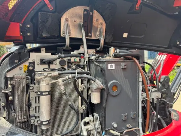 Kubota-163-MiniExcavator-ENGINE