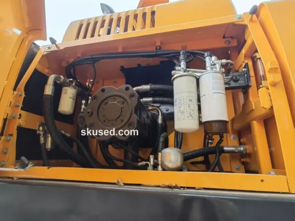 Volvo-EC380DL-Excavator-pump