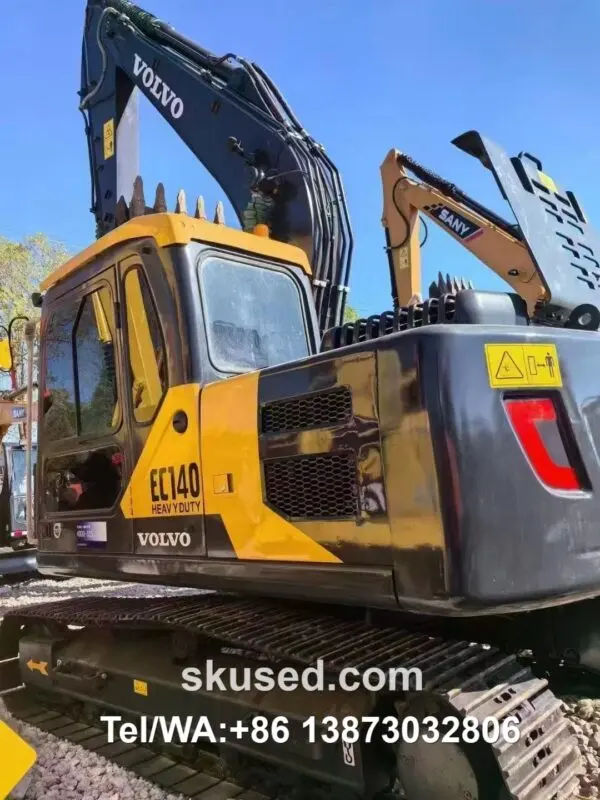 Used Volvo EC140 Excavator-left
