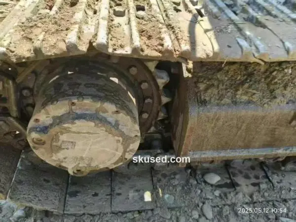 CAT-330GC-Excavator-chain