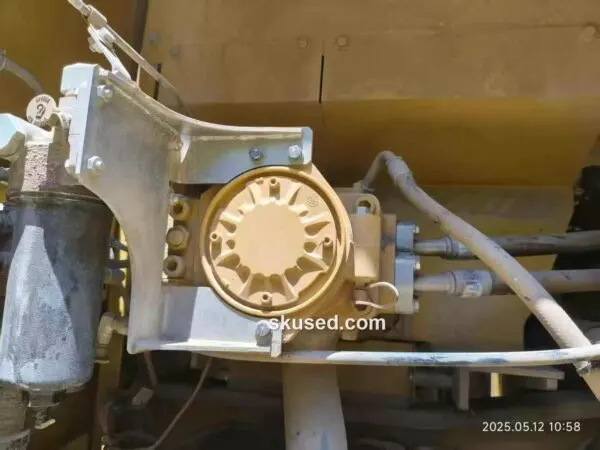 CAT-330GC-Excavator-pump