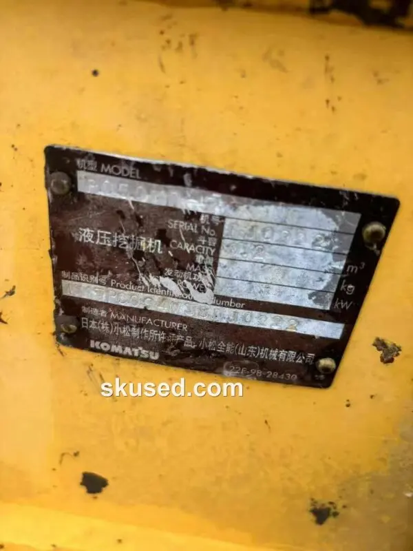 Komatsu-PC50MR-2-MiniExcavator-nameplate